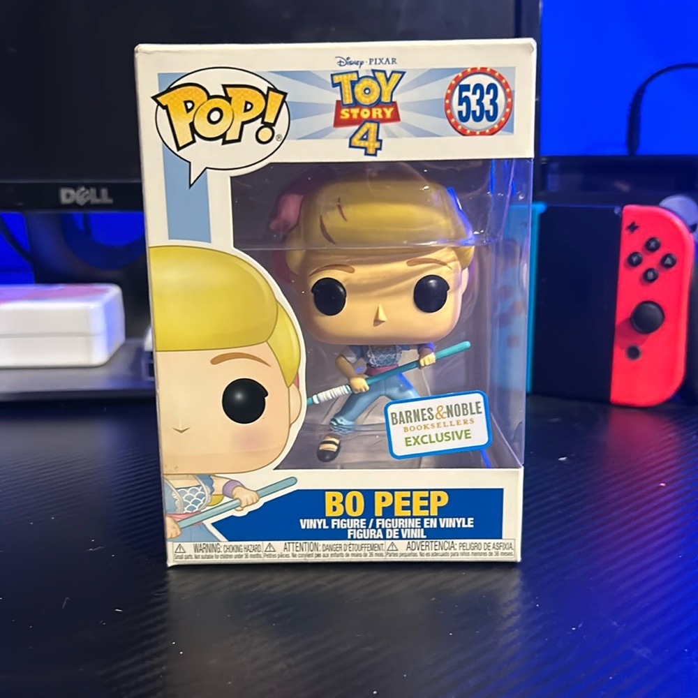Bo Peep Toy Story 4 Barnes and noble exclusive funko pop
